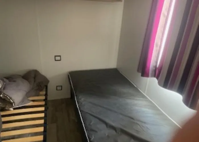 La 4 Etoiles Emplacement E29 3ch 1sdb Clim Daire