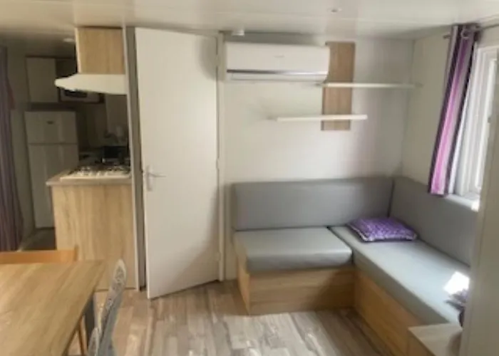 Daire La 4 Etoiles Emplacement E29 3ch 1sdb Clim *